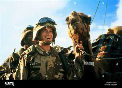 PAULY SHORE & CAMEL IN THE ARMY NOW (1994 Stock Photo: 31061749 - Alamy