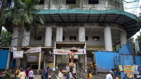 Sewri-Worli elevated corridor: BMC plans to relocate 286 families to Shirodkar market | Mumbai ...