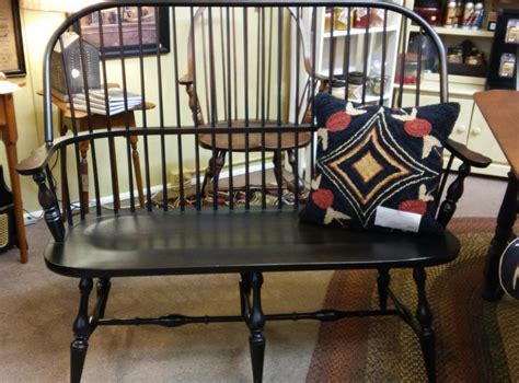 4 foot Windsor Bench – Colonial House