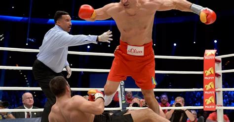 Wladimir Klitschko knocks out Kubrat Pulev in fifth round to secure ...