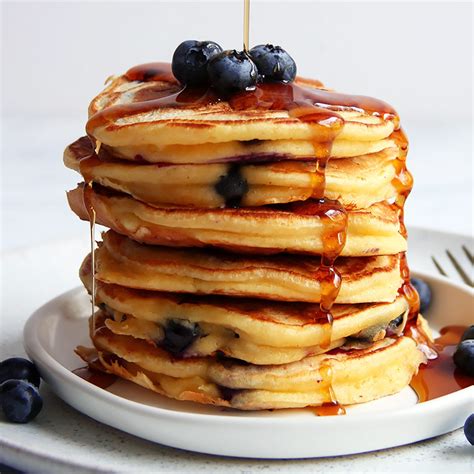 Recipe Fluffy Blueberry Pancakes » Little Vienna