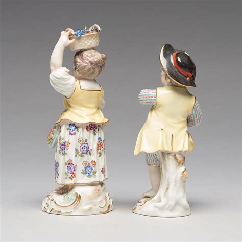 Two Meissen porcelain figurines, 20th Century. - Bukowskis