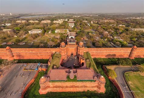 Russian Photographers Click Breathtaking Aerial Photos in India