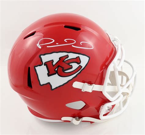 Patrick Mahomes Signed Chiefs Full-Size Speed Helmet (Beckett) | Pristine Auction