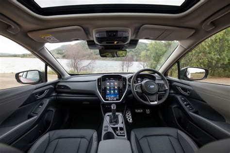 Subaru Crosstrek Interior Images & Photos - See the Inside of the ...