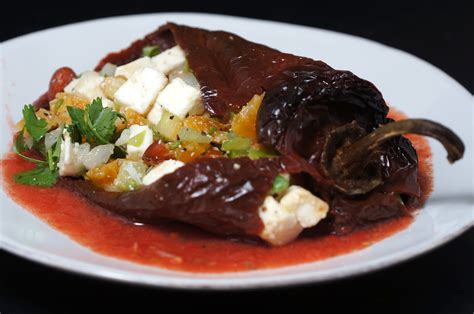 Chile Relleno Using Pasilla Pods | Cocina California Chile Pasilla ...