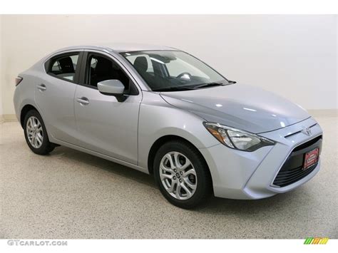 2018 Chromium Toyota Yaris iA #133557466 | GTCarLot.com - Car Color Galleries