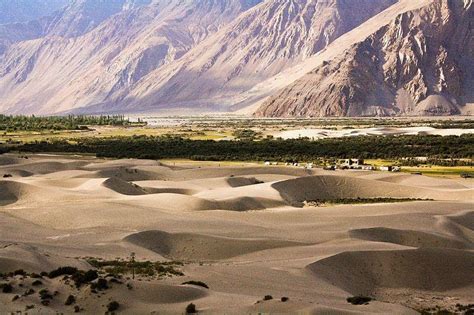 Magnetic Hill In Ladakh | Zero Gravity Place | Leh Ladakh