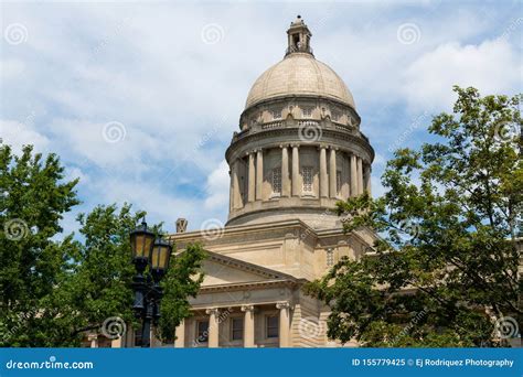 Kentucky State Capitol Building Stock Image - Image of legislature, monument: 155779425