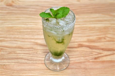 How to Make a Non Alcoholic Mojito: 7 Steps (with Pictures)