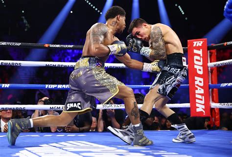 SHAKUR STEVENSON DEFEATS OSCAR VALDEZ IN LAS VEGAS - VIDEO HIGHLIGHTS ...