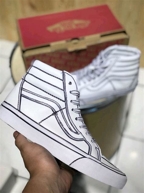 26+ Ide Menggambar Sepatu Vans Terkeren - Perangmeme