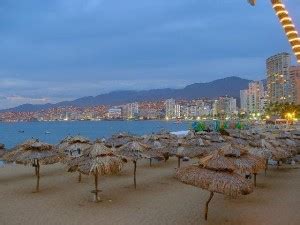 Acapulco Beach - World's Exotic Beaches