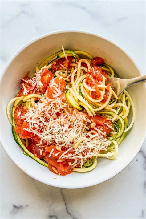 Zucchini Spaghetti (Zoodles with Marinara) - This Healthy Table