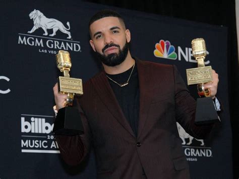 Drake Beats Billboard Awards Record With 27 Total Wins | HipHopDX