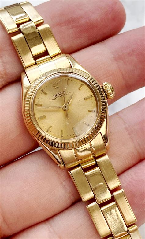 Vintage Rolex Lady Solid Gold Automatic ref 6619 | Vintage Portfolio