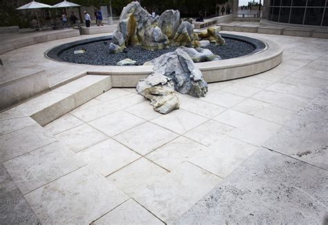 Getty Fountains Temporarily Turned Off to Save Water | Getty Iris