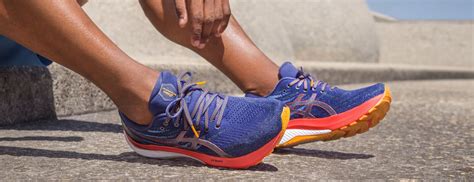 How to Choose Running Shoes for Wide Feet | ASICS | ASICS