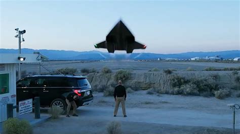 Tom Cruise goes hypersonic in new Top Gun movie, but doing it in real ...