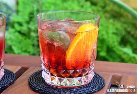 Negroni Sbagliato, receta de un cóctel delicioso conocido como el ...