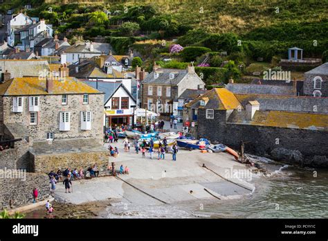 Port Isaac Harbour, Cornwall, UK Stock Photo - Alamy