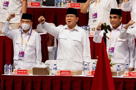 Indonesian defense chief Prabowo declares 2024 presidential bid — BenarNews