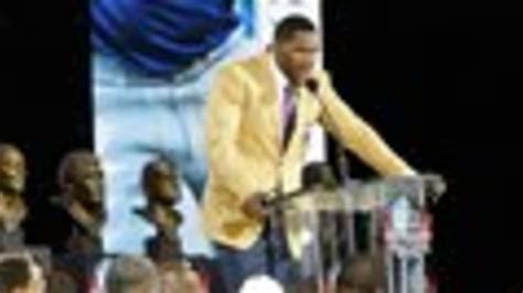 Michael Strahan makes memorable Hall of Fame speech