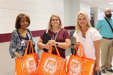 Braz briefs: Pearland ISD new teachers get goodies