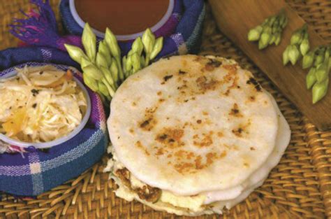 Pupusas de Loroco | Salvadorian food, Salvadoran food, Guatemalan recipes