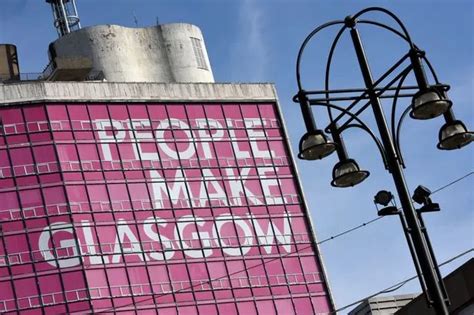 Fresh bid to replace iconic 'People Make Glasgow' sign with advertising ...