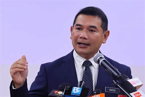 Rafizi: CCUS — New Source Of Economic Growth Used To Reduce CO2 Emissions - BusinessToday