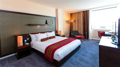 Hilton London Canary Wharf - London Convention Bureau