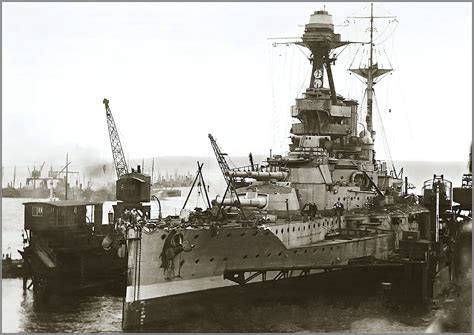 Vintage photographs of battleships, battlecruisers and cruisers.: Battleship HMS Valiant in ...