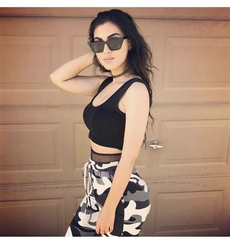 Pin by Kayla Lozano on My Fav Youtubers | Sssniperwolf, Cute outfits ...