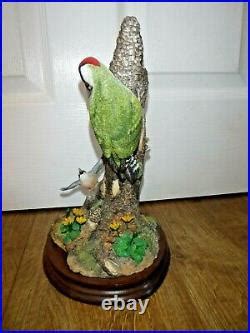 BORDER FINE ARTS Birds & Woodpecker Figure Noisy Neighbours Excellent RARE | Border Fine Arts