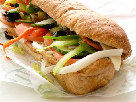 Veggie Sub Sandwich | Submarine sandwiches from Subway Resta… | Flickr