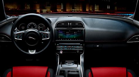 2019-jaguar-xe-red-interior - Jaguar Darien