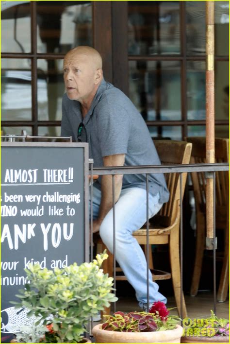 Bruce Willis Enjoys Rare Lunch Outing Since Retiring Due to Aphasia ...