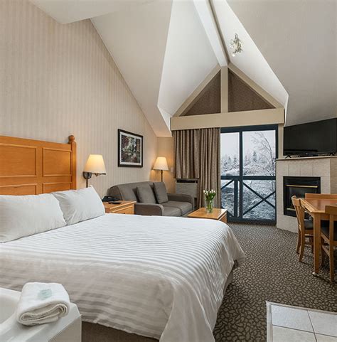 Pinnacle Hotel Whistler Village – Hotels in Whistler BC