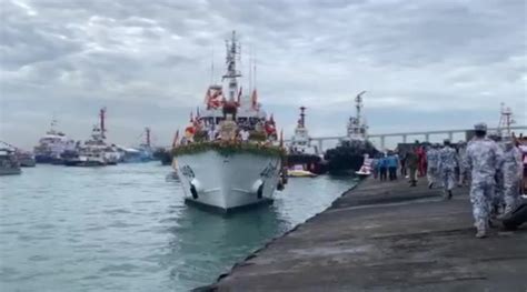 WATCH: BRP Cabra, the galleon for this year’s fluvial procession, has arrived at Pier 1, Cebu ...