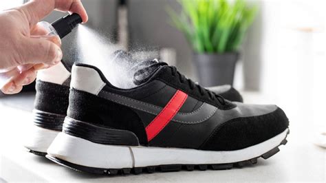 Vinegar Is The Budget-Friendly Solution To Even The Stinkiest Of Shoes