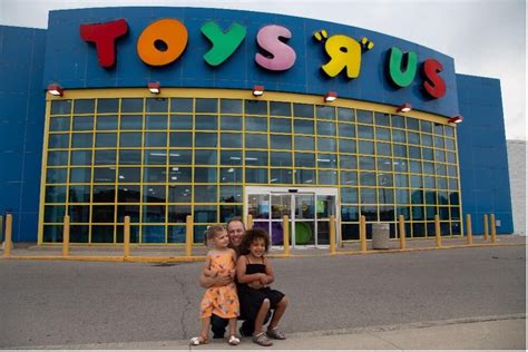 Sunrise Records' Doug Putman Investments to Acquire Toys "R" Us