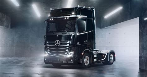 The new Actros L Driver Extent+ - FleetPoint