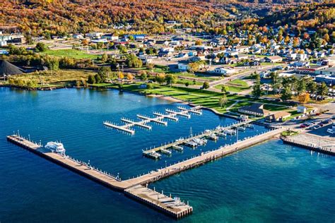 26 BEST Things to Do in Munising MI All Year