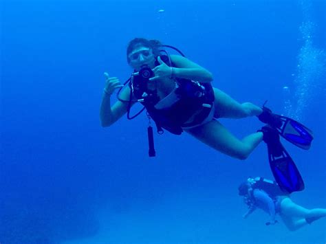 Diving in the Cayman Islands