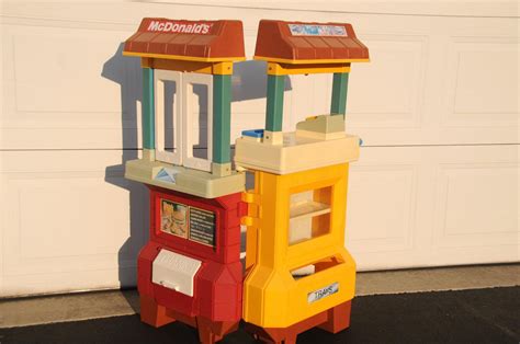 Vintage Fisher Price McDonalds Drive Thru Restaurant Play Set Food ...