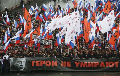 In Moscow, March Commemorates Murdered Nemtsov - Newsweek