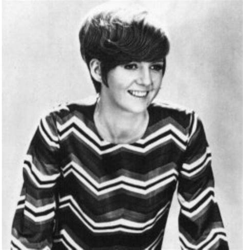 Cilla Black - Singer | Cilla black, Woman personality, 1960s hair