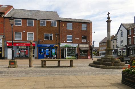 Poulton-le-Fylde Market Place © Gerald England cc-by-sa/2.0 :: Geograph ...