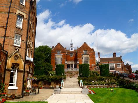 What are the most expensive boarding schools in the UK - Business Insider